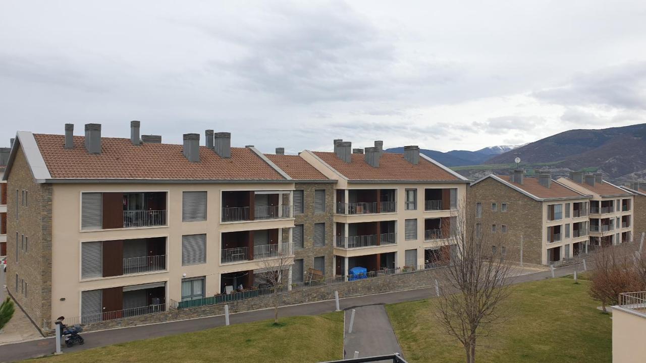 Acogedor Apartamento En Las Margas Sabinanigo Ngoại thất bức ảnh